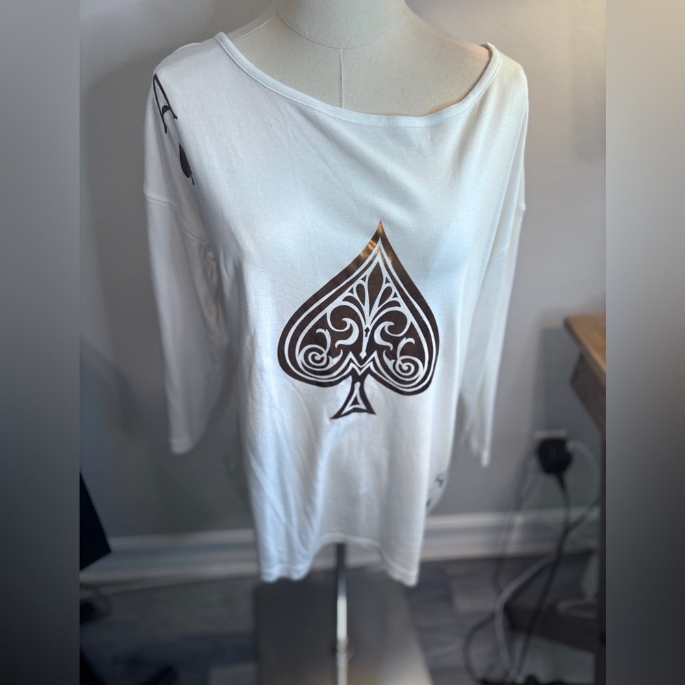 Lisa Todd White Long Sleeve Top with Spade Graphic